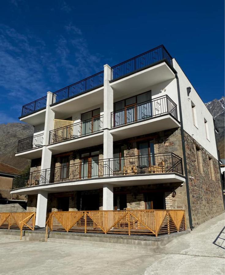 Mood Hotel Kazbegi Exterior photo