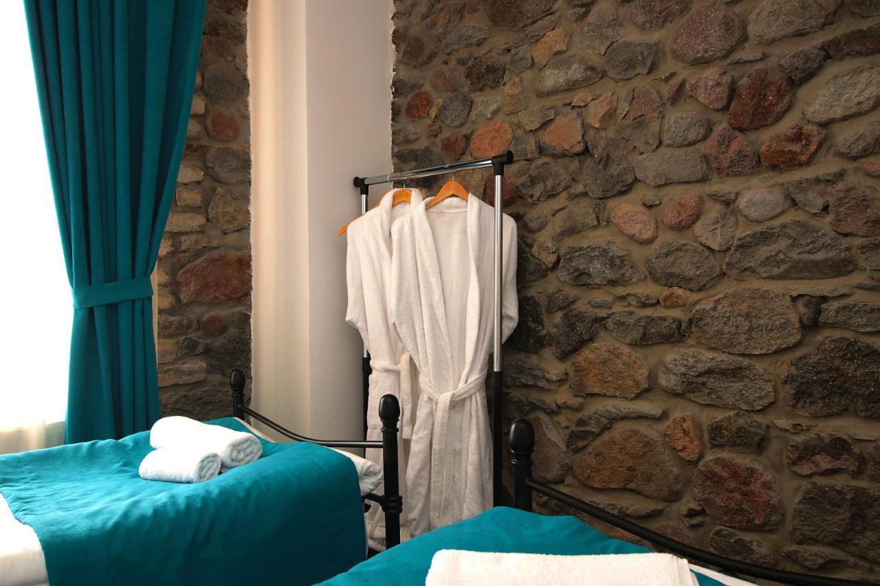 Mood Hotel Kazbegi Exterior photo