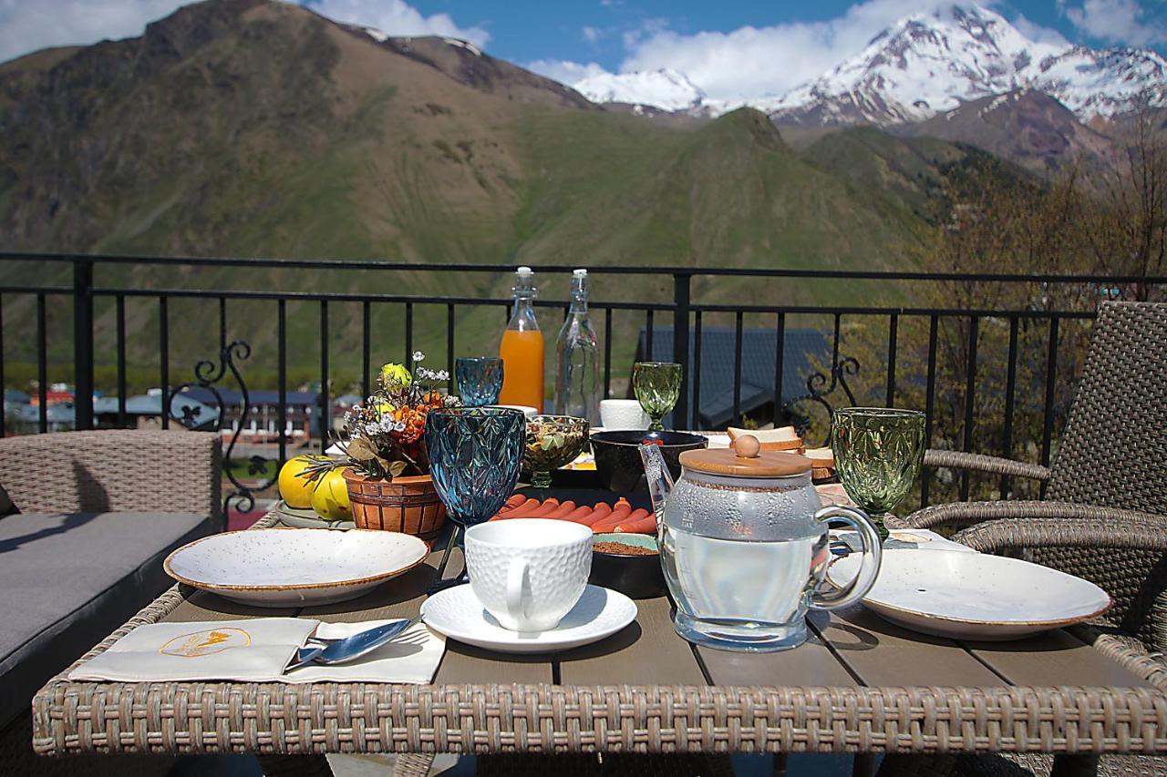 Mood Hotel Kazbegi Exterior photo